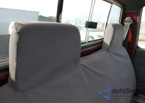 1991 Toyota Pickup 1/2 Ton Sht Wheelbase Dlx из США, поврежденный, VIN JT4RN01P9M0011802